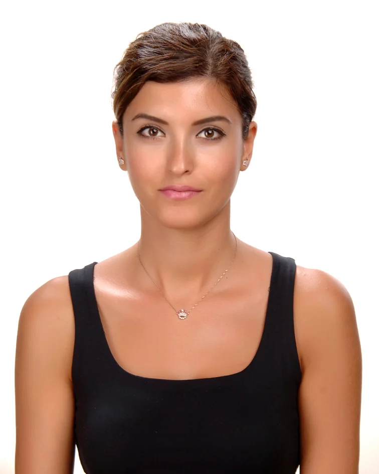 No.19062 Esra Güngör